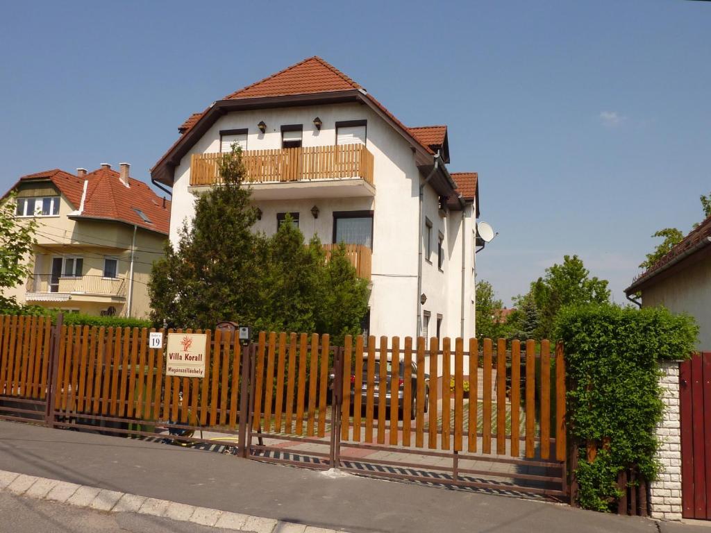 Villa Korall Budapest Exteriör bild